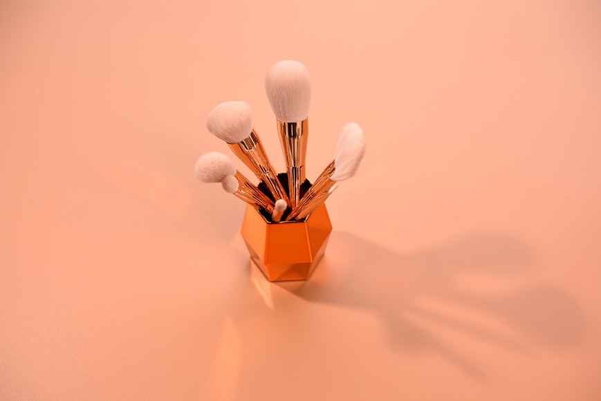 VO3 Shine Gold Brush